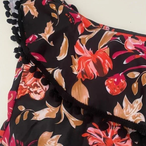 Bathing suit - Picture 2 of 2